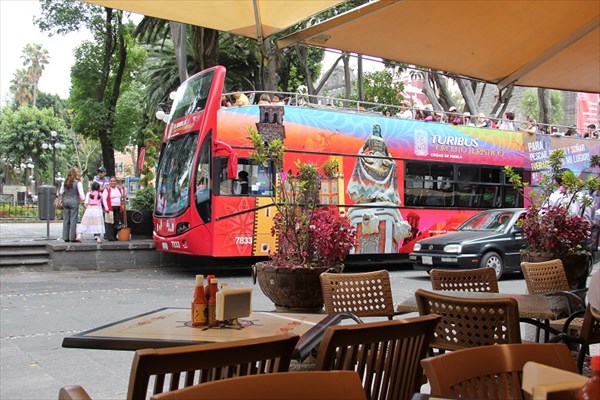 089-Городской туристический автобус